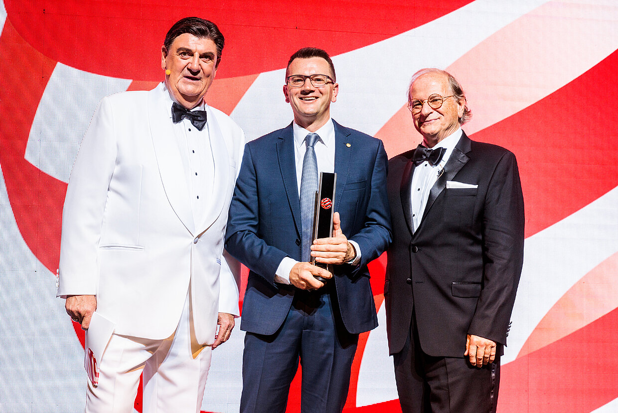 MOZA Shines at the 2023 Red Dot Awards, Unveiling a New Era of