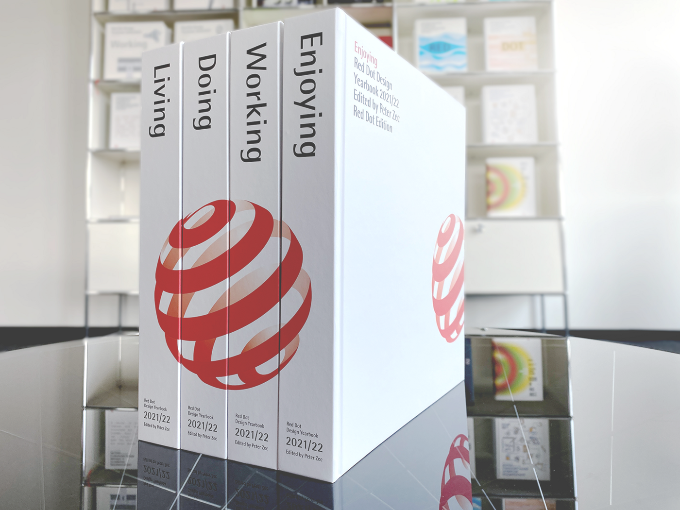 Abbildung des Jahrbuches Red Dot Award: Product Design 2021