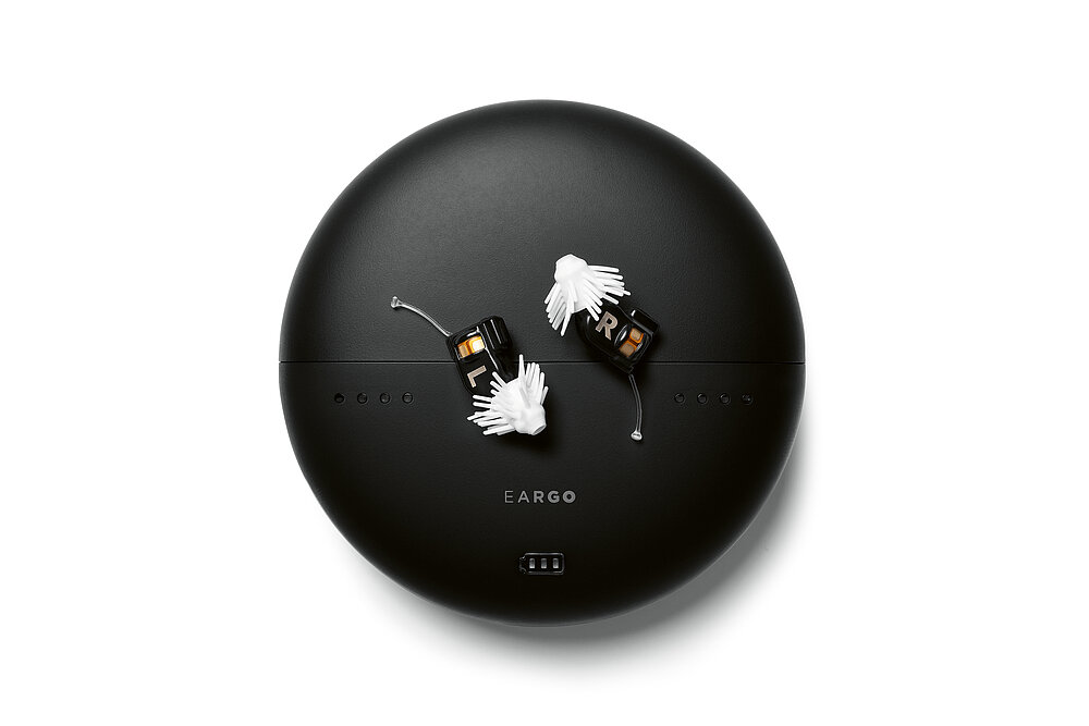 Red Dot Design Award Eargo Max