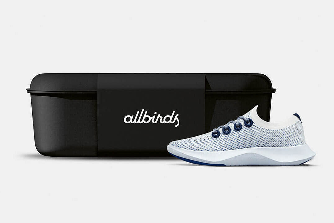 elcan specter red dot mount Packaging for the “Tree Dasher” performance running shoe