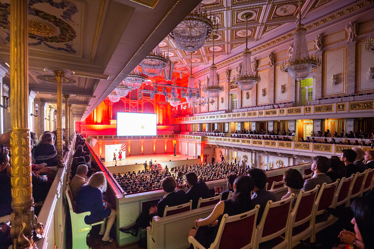 Special atmosphere during the Red Dot Gala