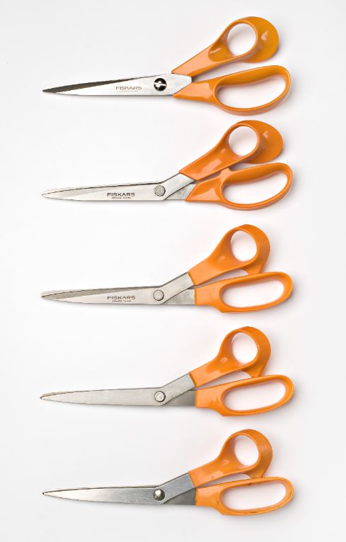 Became the symbol for Fiskars' design claim: the universal scissors 