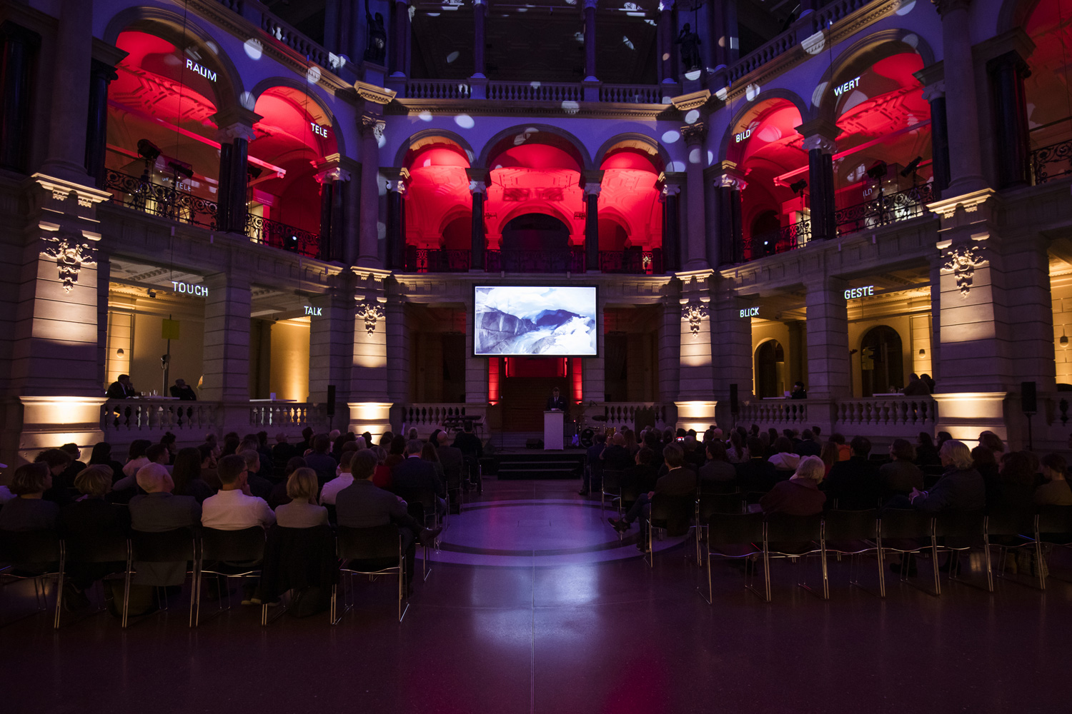 [Translate to English:] 