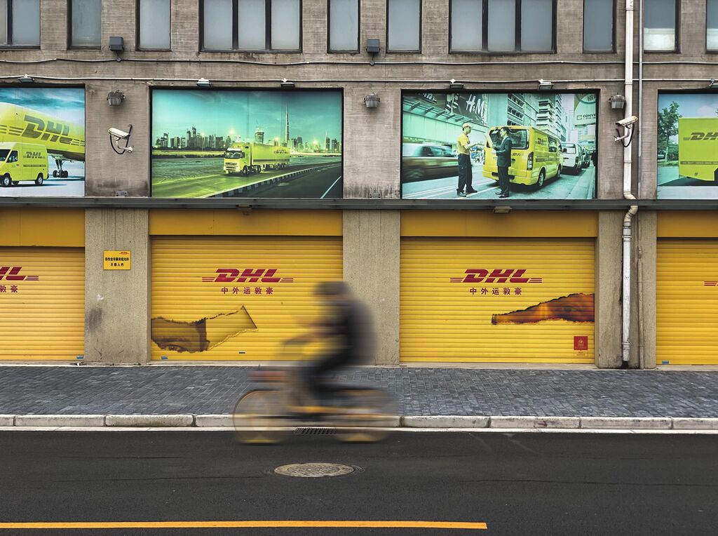 DHL – the Red Notice Box