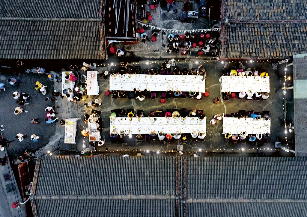 Chenglong Wetland – A Flowing Feast of Arts